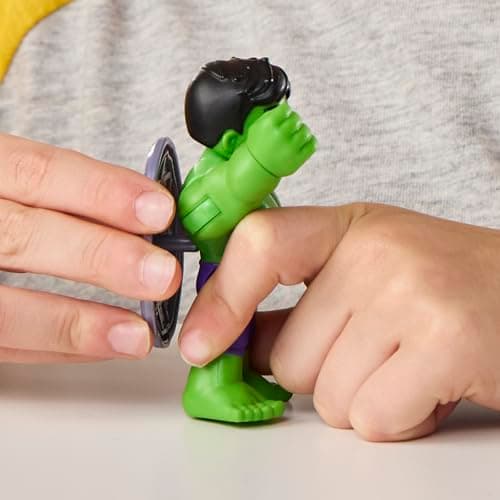 Marvel Spidey und Seine Super-Freunde Hulk Spielzeug mit Accessoire, 7,6 cm große Action-Figur – Bild 2