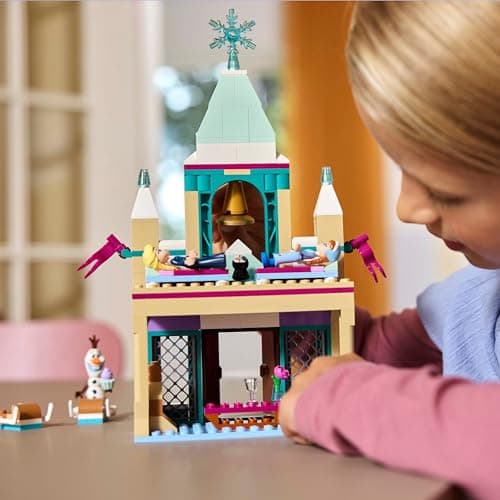 LEGO ǀ Disney Frozen Das Arendelle Schloss - Spielzeug mit Anna & ELSA Minifiguren sowie Olaf & Pinguin Figuren – Prinzessinnen Schloss Spielzeug – Bild 2