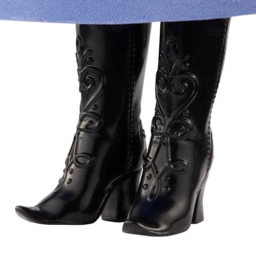 Mattel Disney Prinzessin Anna Puppe, Die Eiskönigin Puppe, kämmbare Haare, beweglich, im Reiseoutfit, abnehmbarer Umhang, Disney Geschenke, Spielzeug ab 3 Jahre – Bild 5