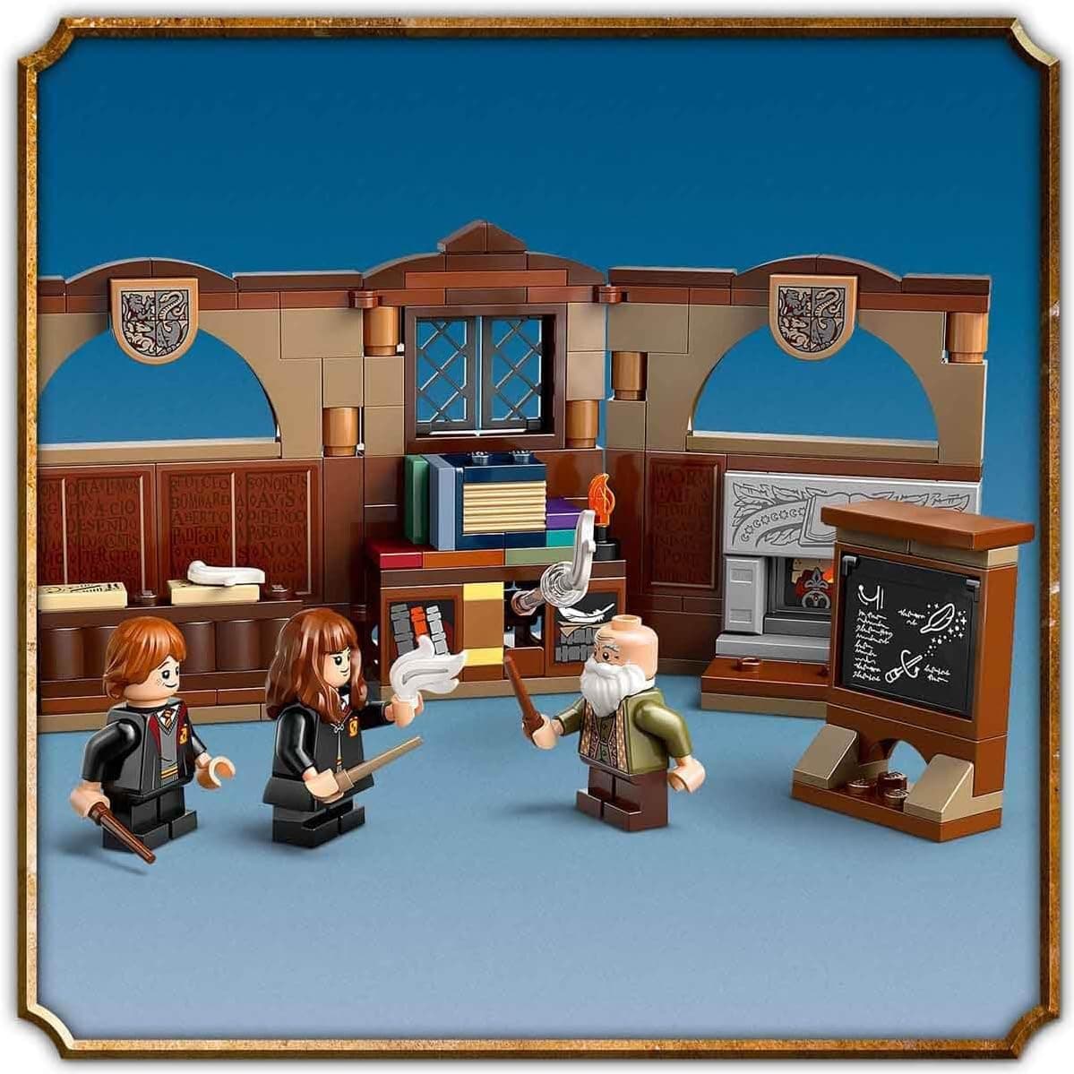LEGO Harry Potter Schloss Hogwarts: Zauberkunstunterricht, Set mit 3 Minifiguren – Bild 2