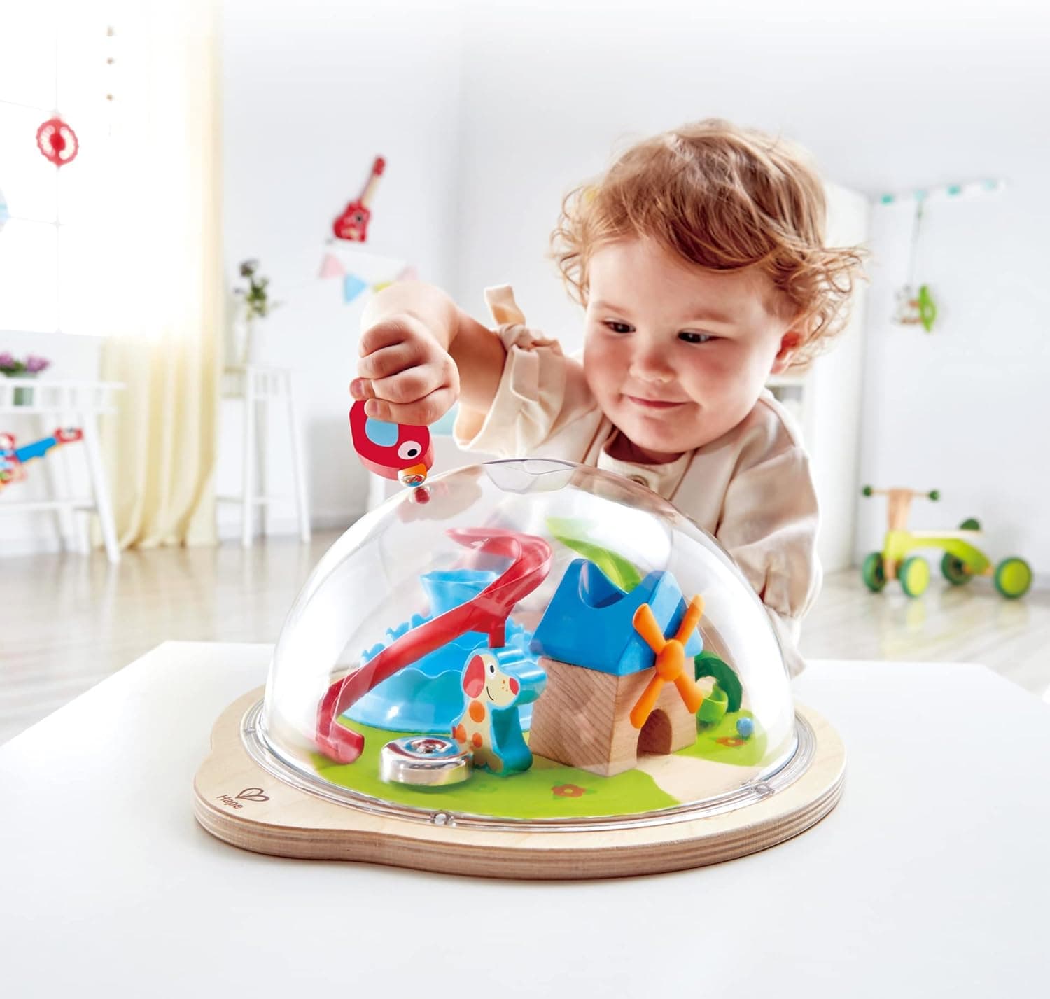 Hape Lilys Erlebniskuppel von Hape | 3D Spielzeug mit magnetischem Labyrinth – Bild 3